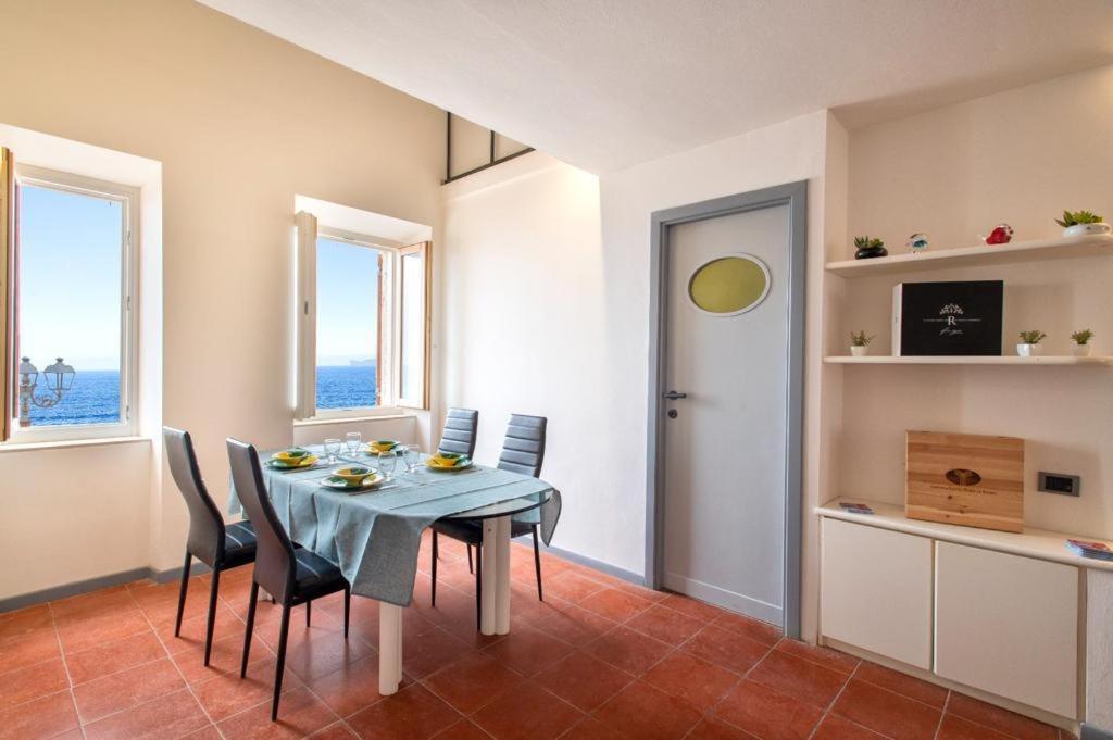 Panoramic Bastioni Sea View Apartman Alghero Kültér fotó